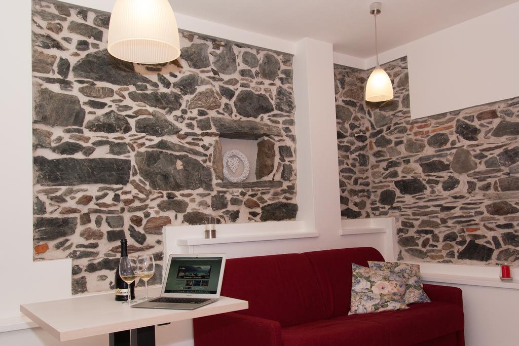 Residence Cafelicita - Promotion - Apartments Lake View - Infinity Pool - Jacuzzi Gravedona Quarto foto