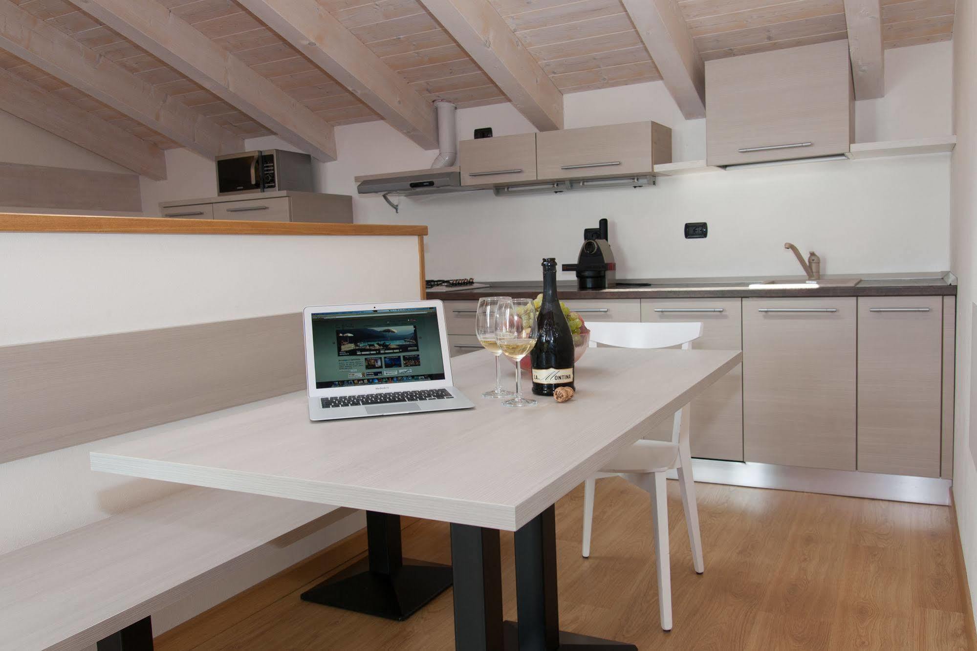 Residence Cafelicita - Promotion - Apartments Lake View - Infinity Pool - Jacuzzi Gravedona Exterior foto